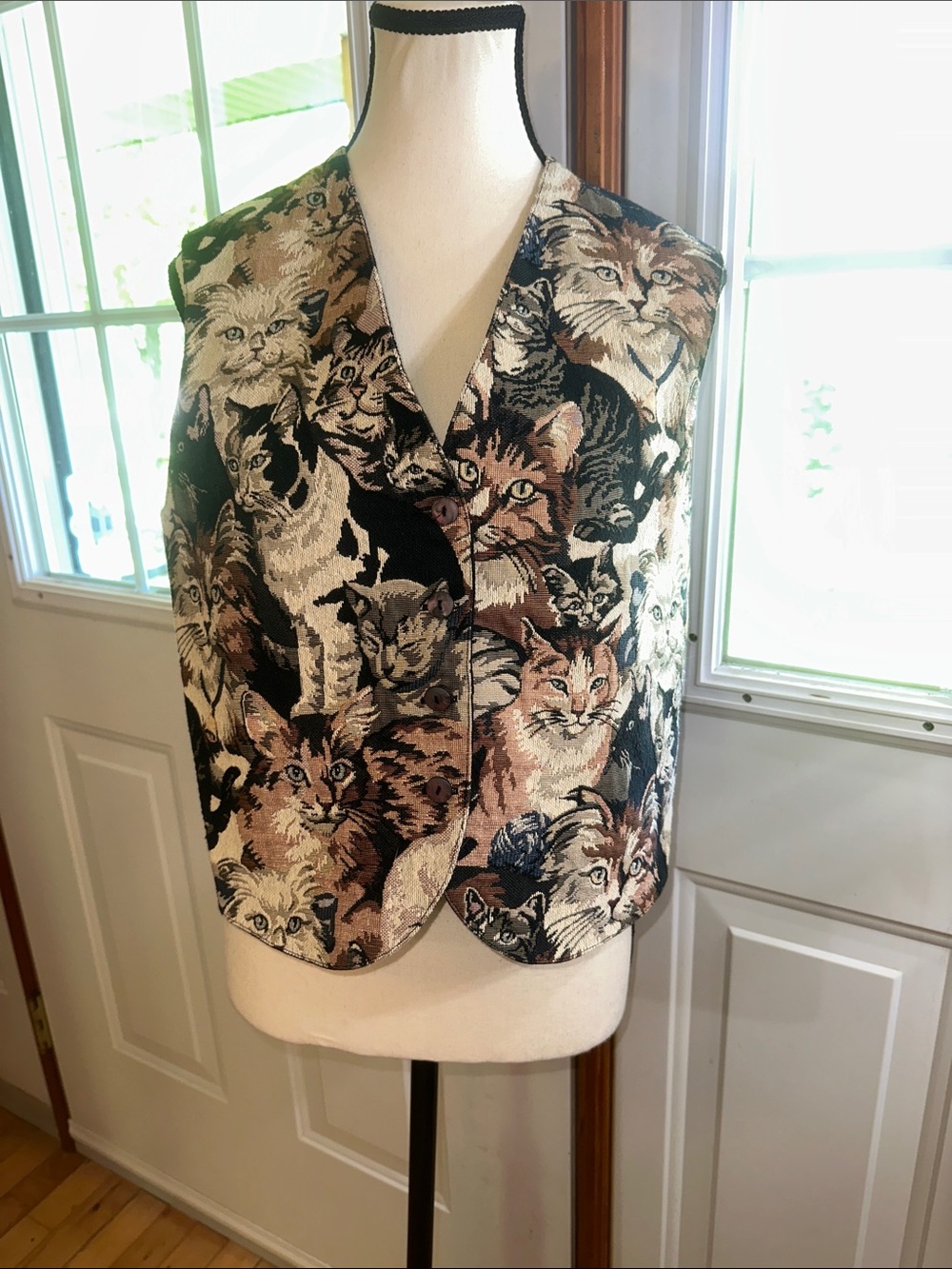 Vintage Nothern Traditions Cat Tapestry Vest - Multi Neutral Cat Print